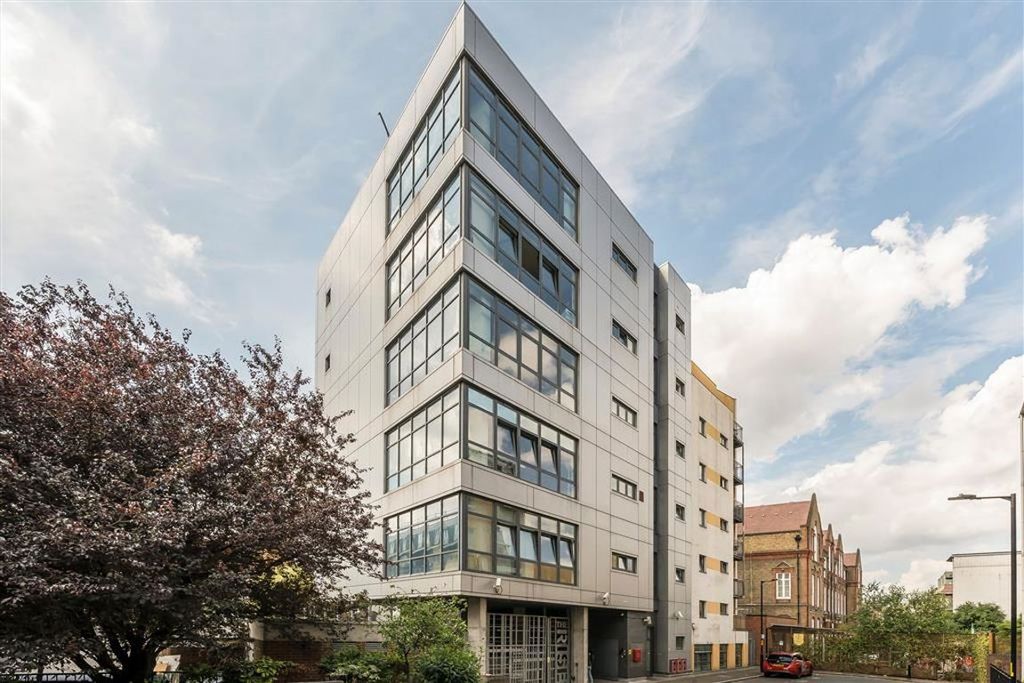 Property photo 1 of 8