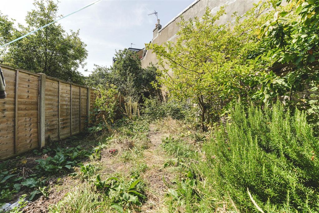 Property photo 3 of 23 Median Road-13.Jpg