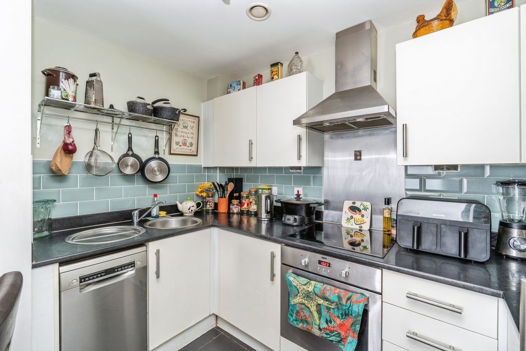 Property photo 3 of 19 Pbox-Img.Jpg