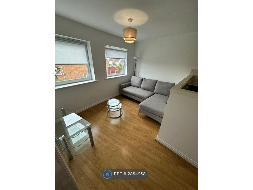 Property photo 3 of 6