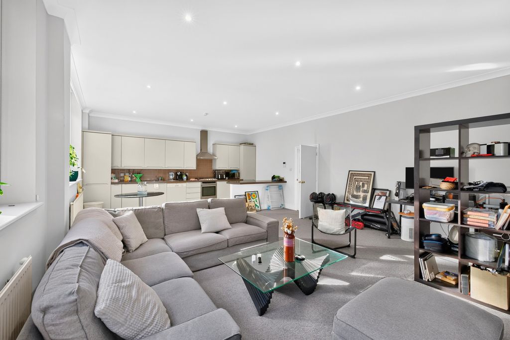 Property photo 1 of 21 Pbox-Img.Jpg