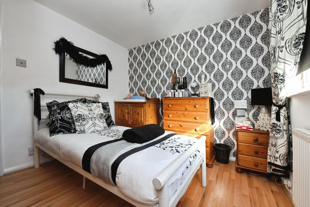 Property photo 1 of 20 Photo #1