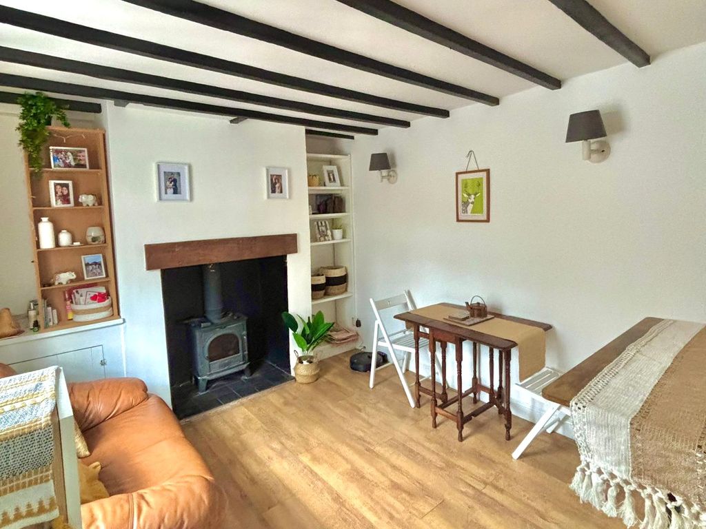 Property photo 2 of 9 Picture No. 13