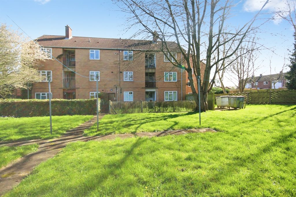 Property photo 1 of 13