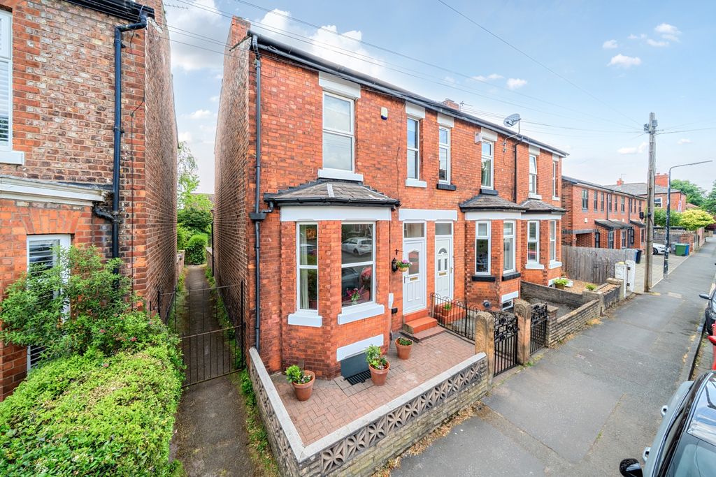 Property photo 1 of 11 14 Massey Road Ewemove Sale