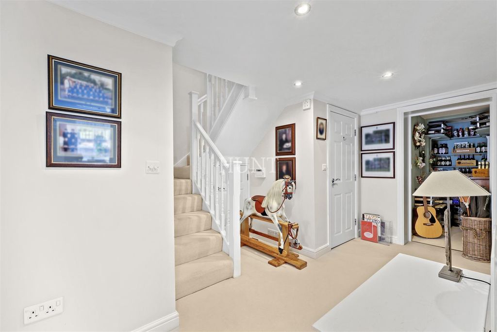 Additional image 21 of 4 bed flat for saleRegents Drive, Repton Park, Woodford Green, Essex IG8