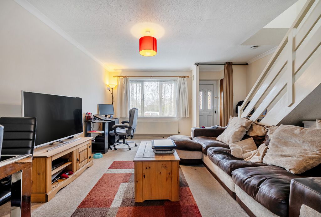 Property photo 2 of 11 1424396-7-69Afef2...