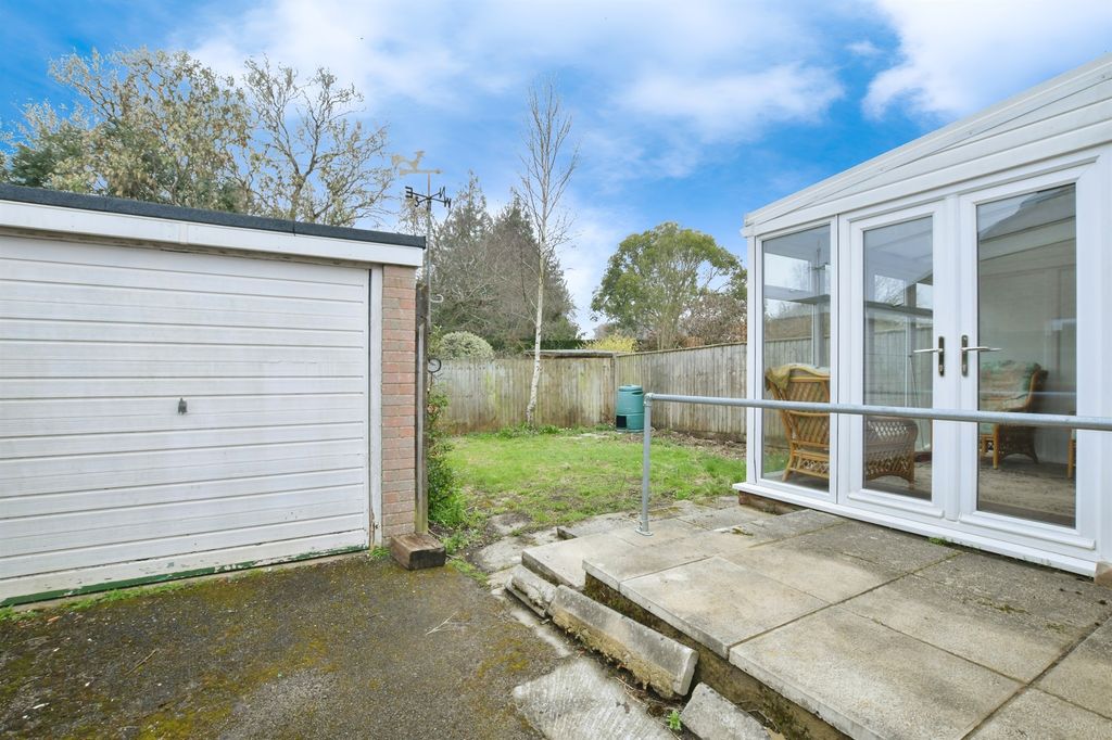 Property photo 3 of 17