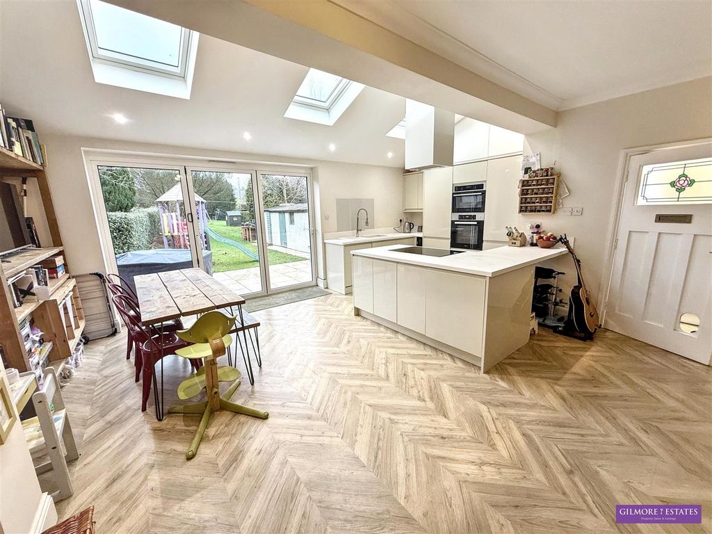 Property photo 3 of 18 7.Jpg