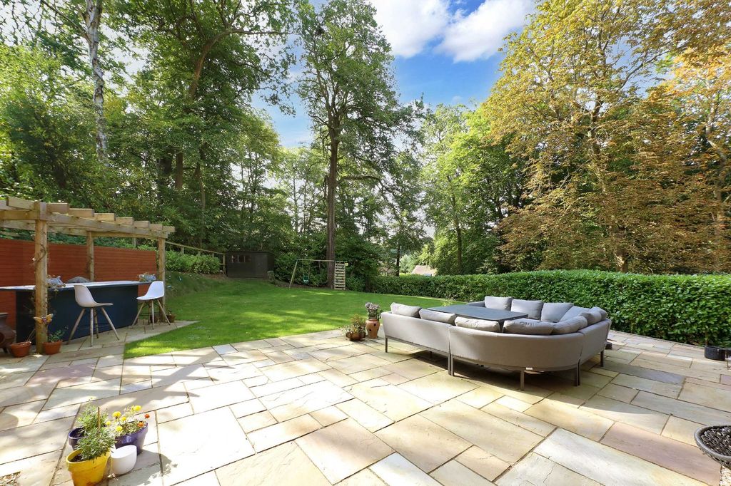 Property photo 2 of 19 Picture No. 41