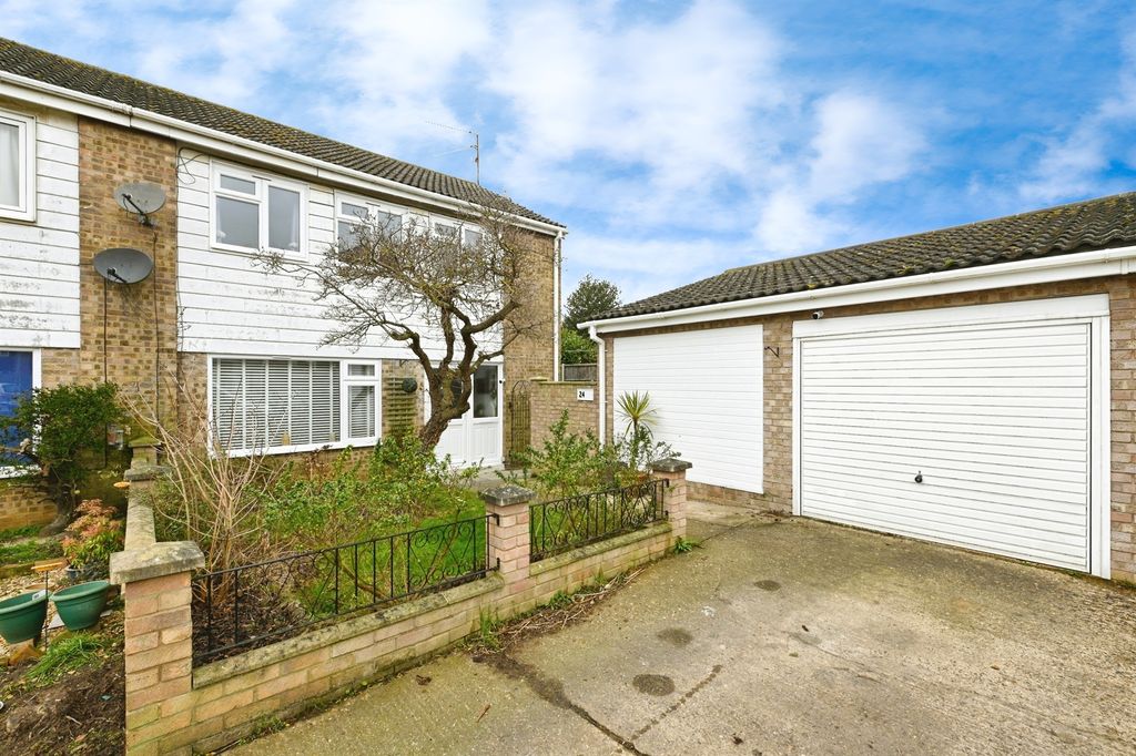 Property photo 1 of 16