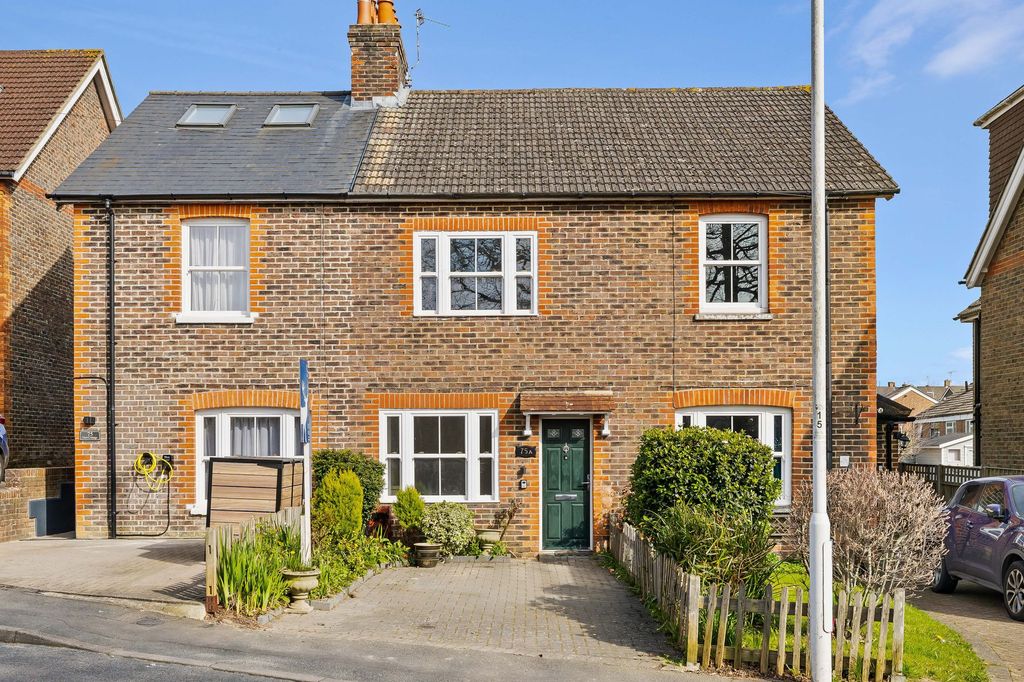 Property photo 1 of 19 Front Aspect