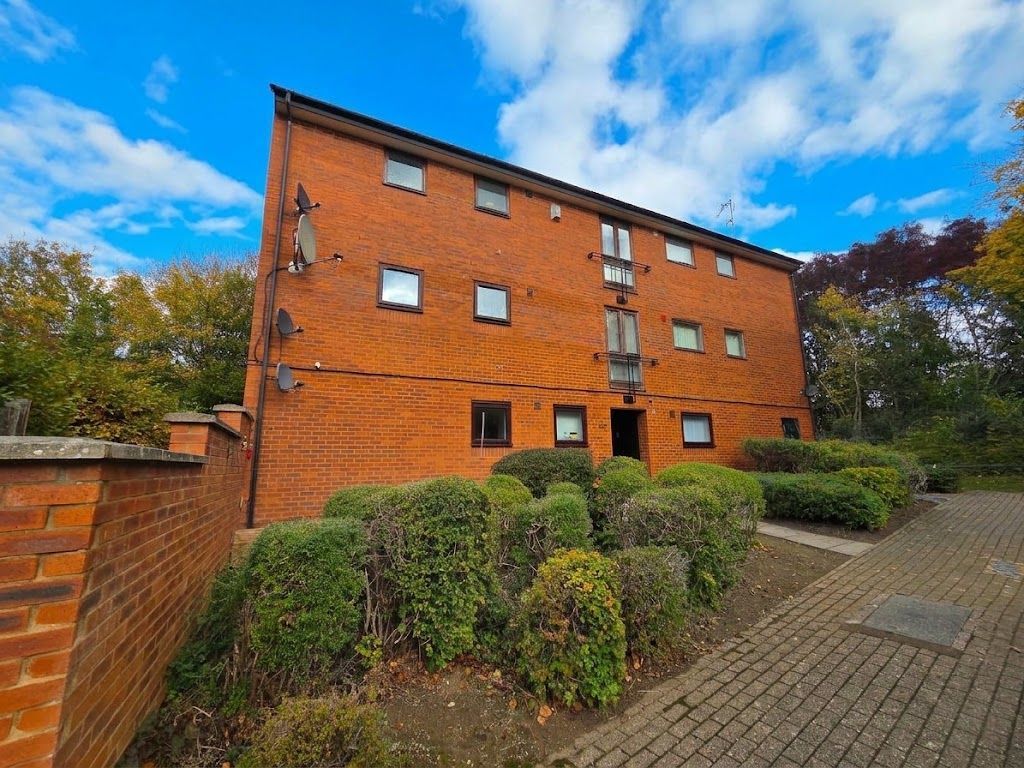Property photo 1 of 16