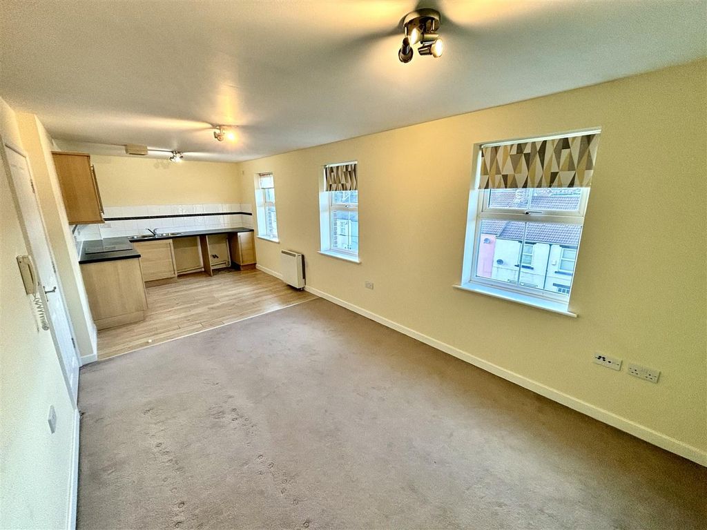 Property photo 2 of 9 Open Plan Living/Dining Room And Kitchen