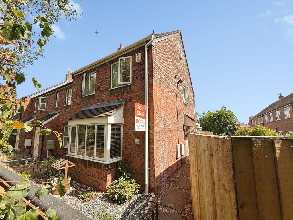 Property photo 1 of 21