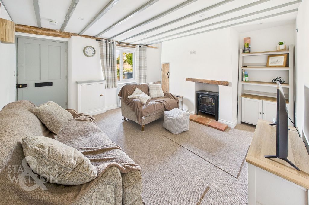 Property photo 2 of 14