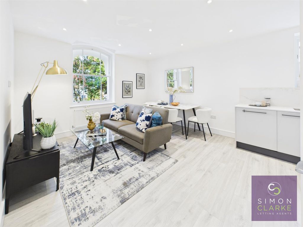 Property photo 2 of 13 Cam05425G0-Pr0054-Still006.Jpg