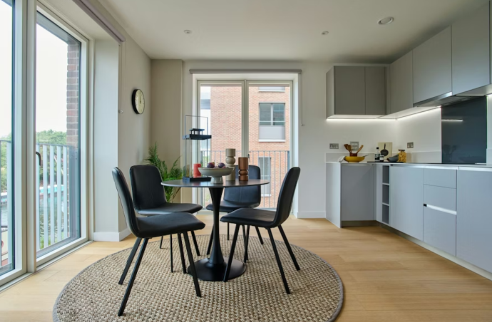 Property photo 3 of 9