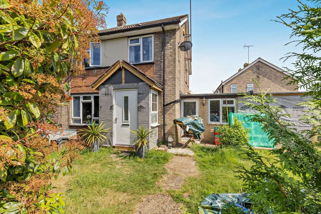 Property photo 1 of 43