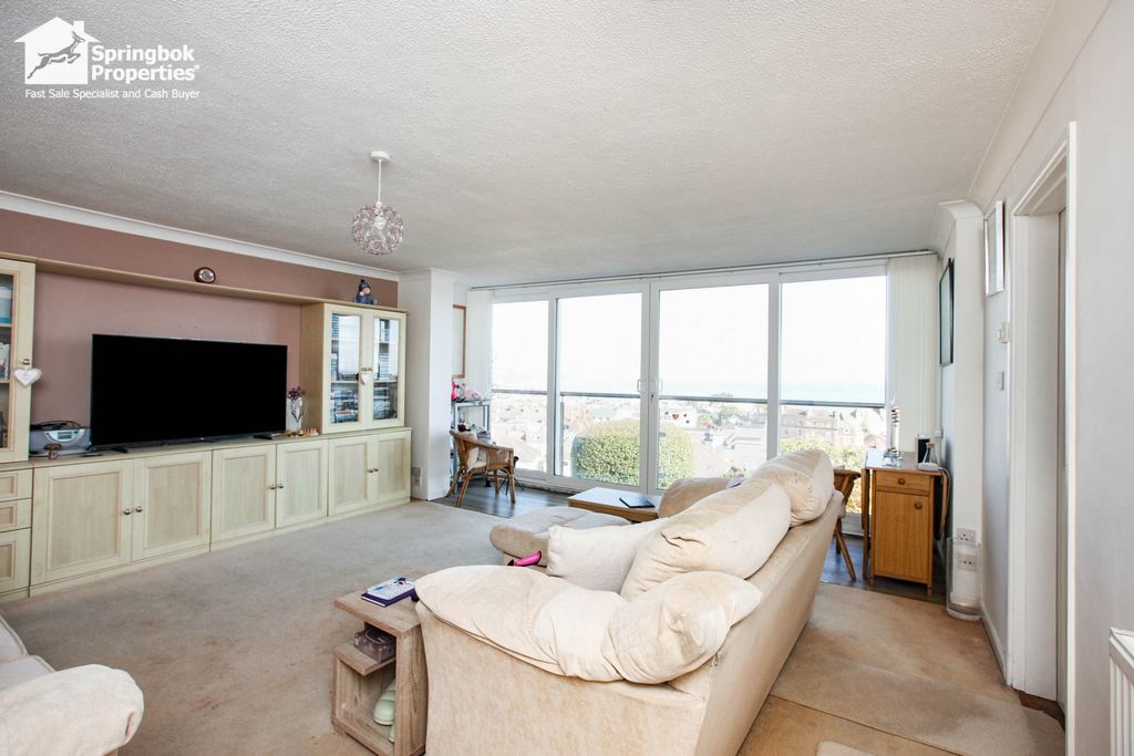 Property photo 3 of 10 2