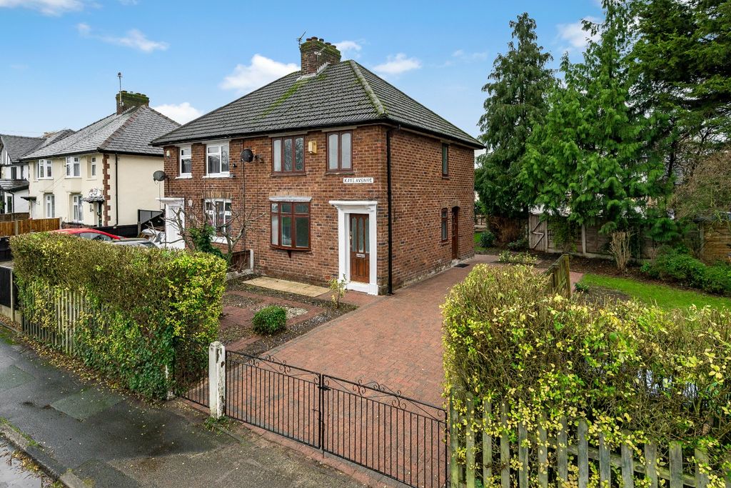 Property photo 1 of 10 4630881