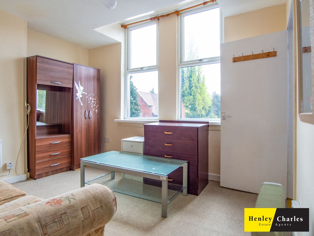 Property photo 2 of 4 Lounge