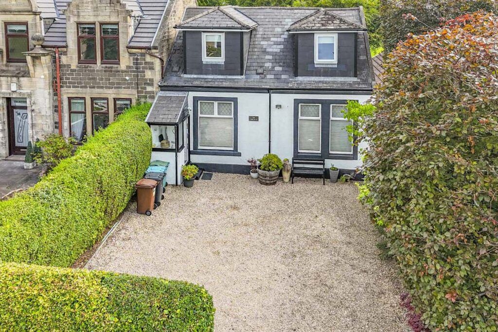 Property photo 1 of 34