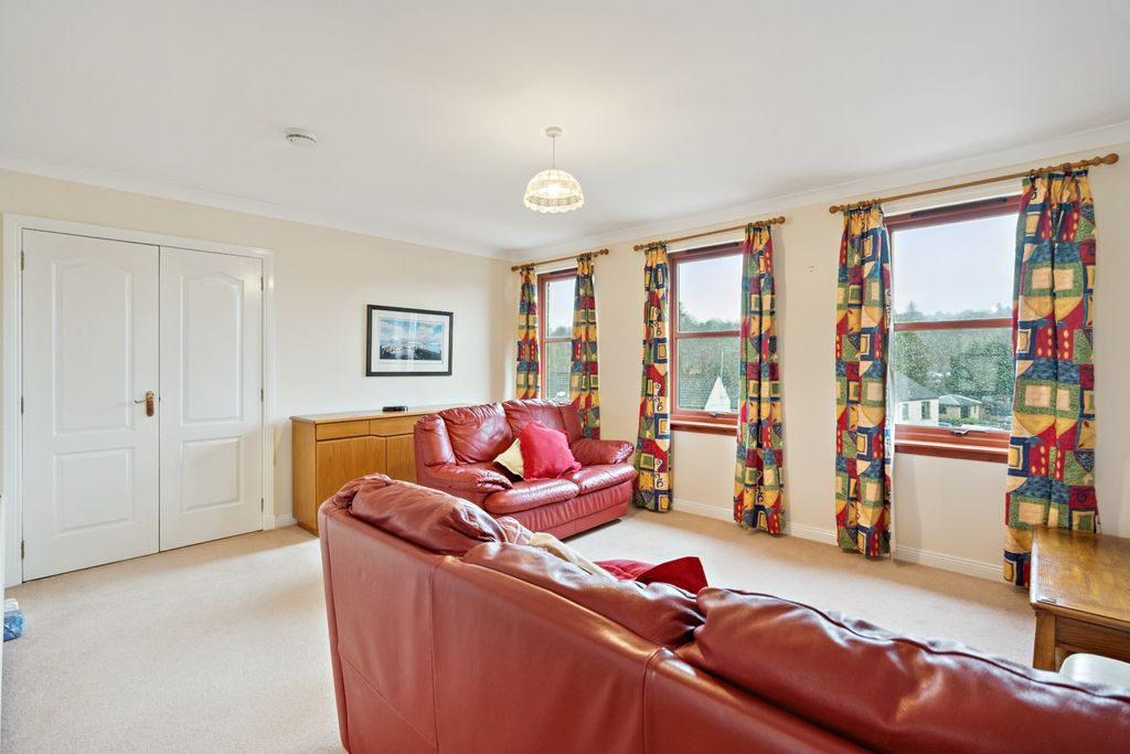 Property photo 3 of 16