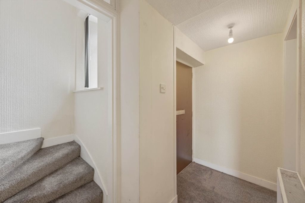 Property photo 2 of 17 Photo 2