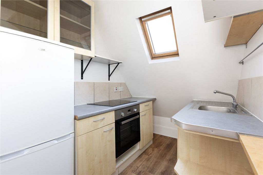 Property photo 2 of 18 Picture No. 04