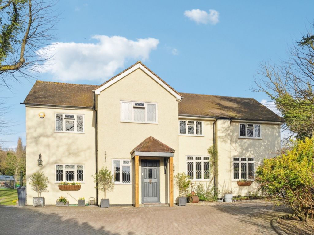 Property photo 3 of 27