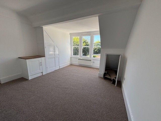 Property photo 2 of 10 Living Room