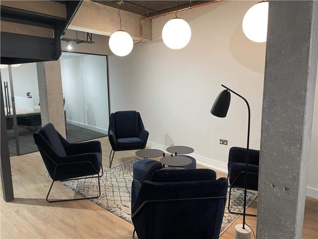 Property photo 3 of 9 Photo 10