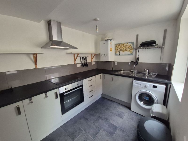 Property photo 3 of 10 Photo 21