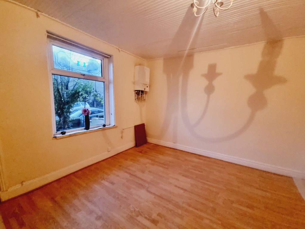 Property photo 2 of 13 Photograph 2