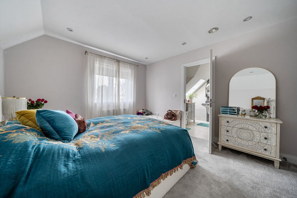 Property photo 3 of 16 1429306-13-69B7d4...