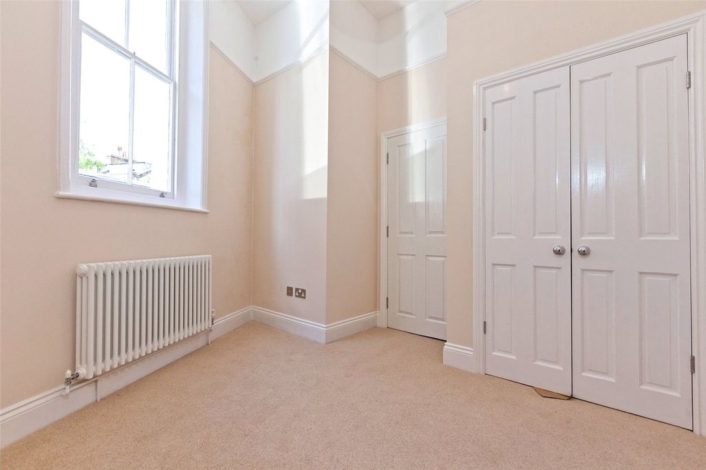 Property photo 3 of 5 Picture No. 01