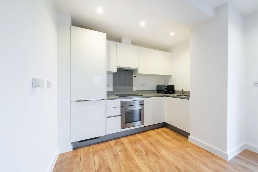 Property photo 3 of 6