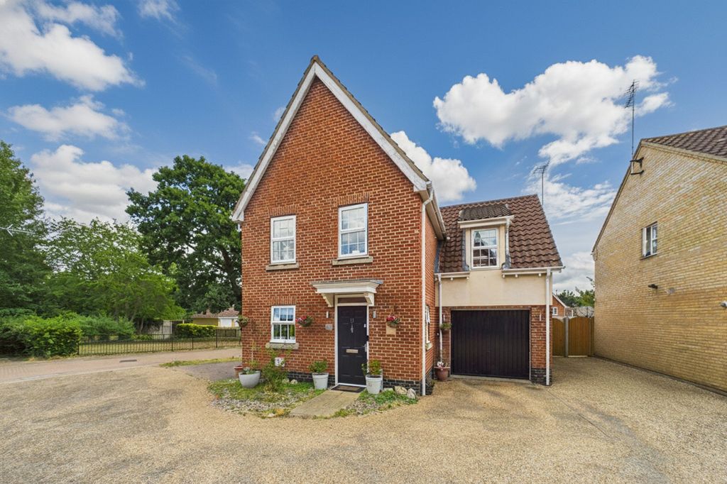 Property photo 2 of 15