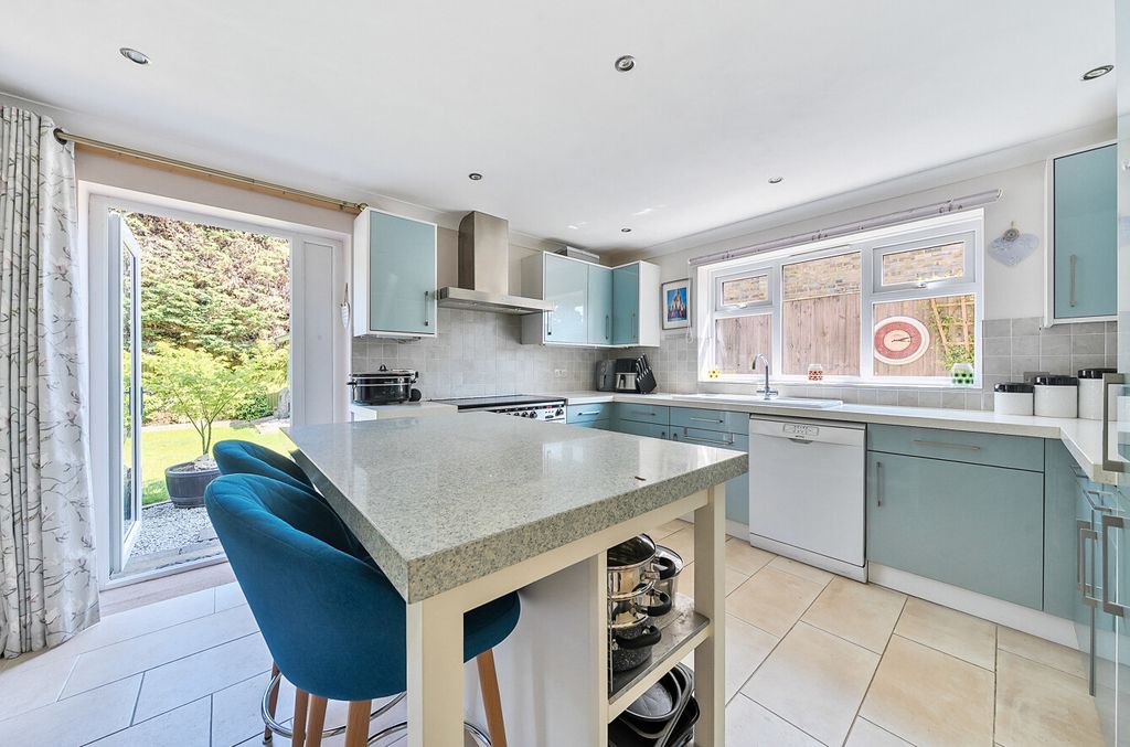 Property photo 3 of 14 1314298-1-685431B...
