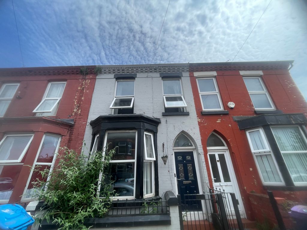 Property photo 1 of 2