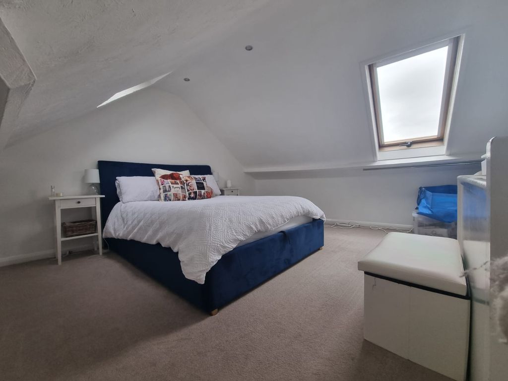 Property photo 2 of 10 Gallery