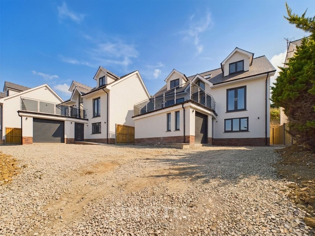 Property photo 1 of 55