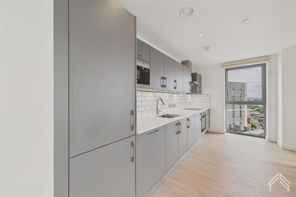 Property photo 2 of 14 2.Jpg