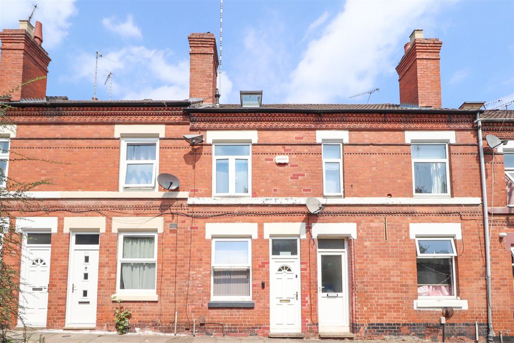 Property photo 1 of 18 Colchester Street-4.Jpg