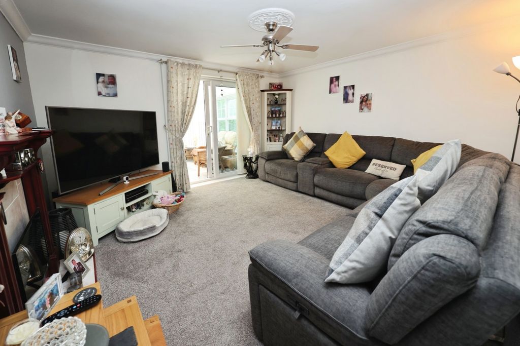Property photo 3 of 27 4297723