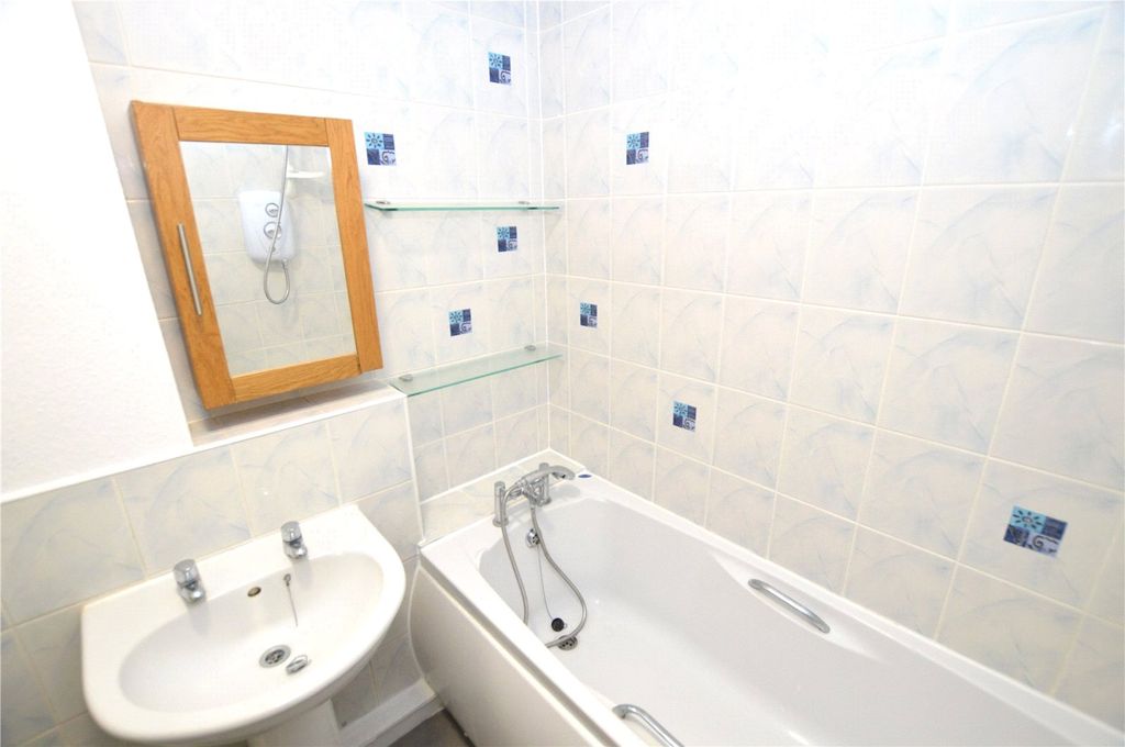 Property photo 3 of 9 Picture No. 05
