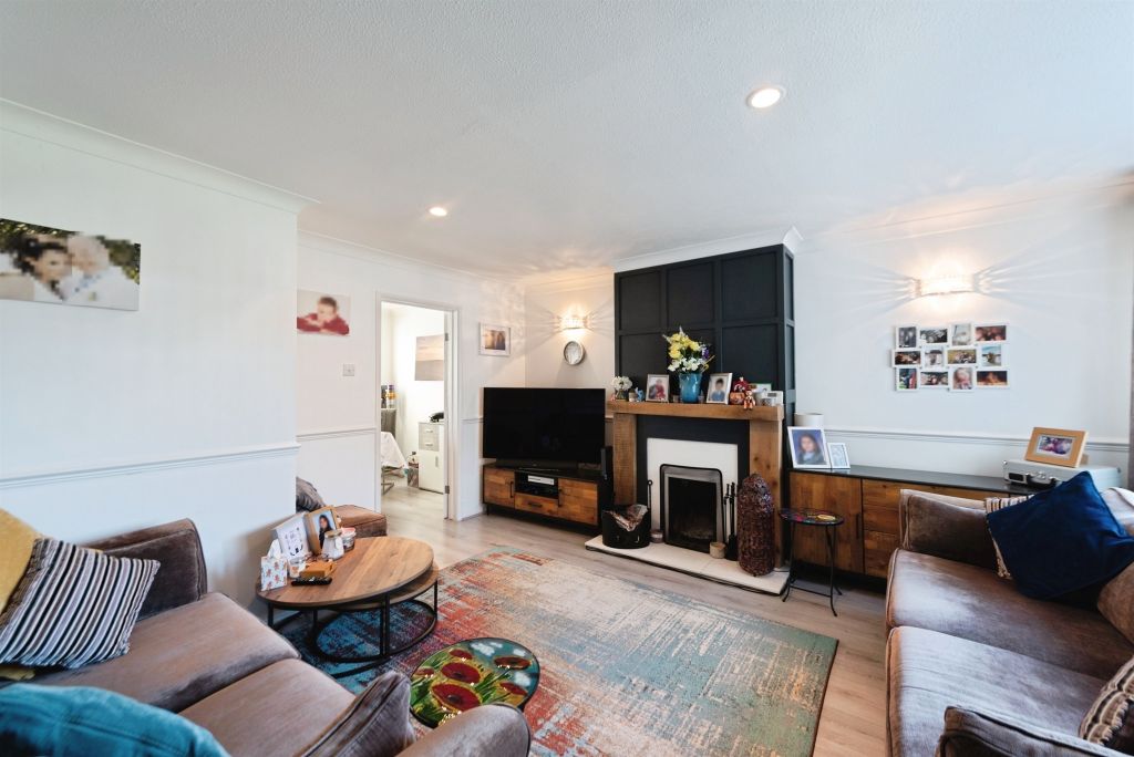 Property photo 3 of 24