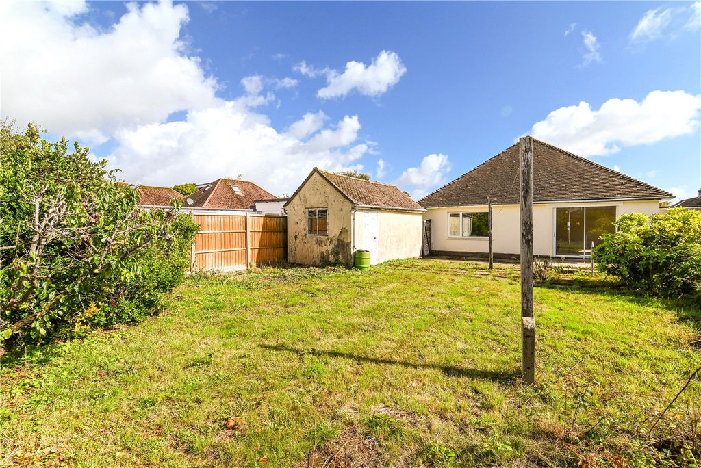 Property photo 2 of 15 Picture No. 20