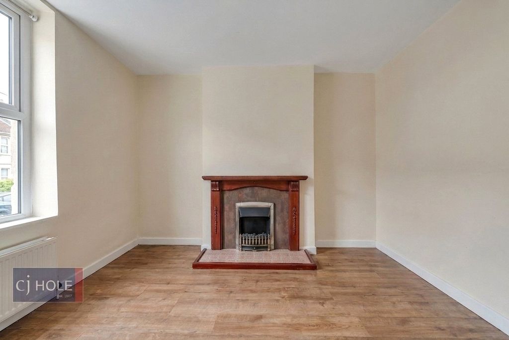 Property photo 2 of 7 Picture No. 07